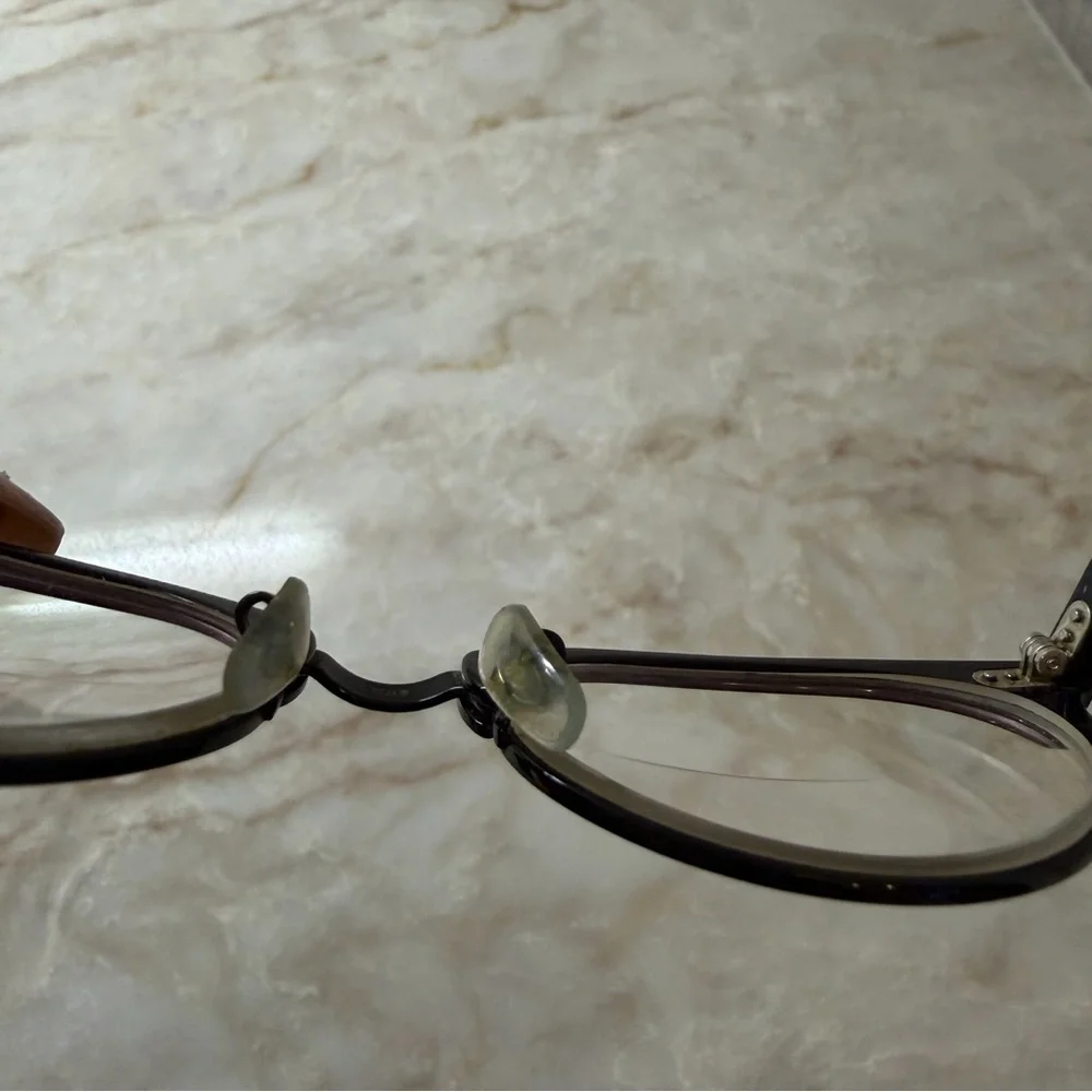 Ray-Ban classic oval